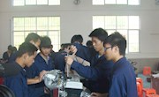 汽车发动机实训教学
