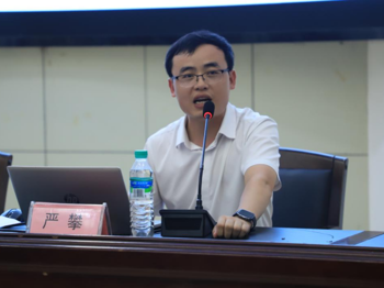 校友与现代家居学院新生开展交流