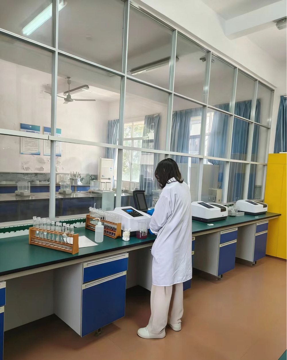 可见分光光度计实验室2