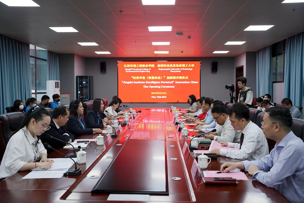 bbc3fe507a5b4d329e01eaf1d8de8da2.jpg bbc3fe507a5b4d329e01eaf1d8de8da2.jpg