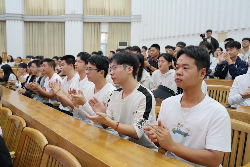 d9bbe0f7503e404fb12ce96b4ebc5d56.JPG d9bbe0f7503e404fb12ce96b4ebc5d56.JPG