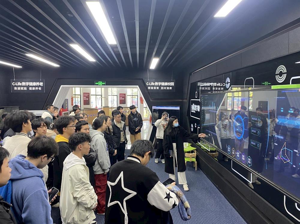 5622839789b4442e926b9261b3198b85.jpg 5622839789b4442e926b9261b3198b85.jpg