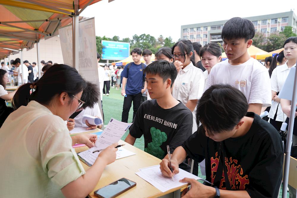 91a5d167499d4b4588796d3e2ff6491b.JPG 91a5d167499d4b4588796d3e2ff6491b.JPG