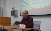 副院长廖忠明为汽车机电学院党员宣讲“两会”精神