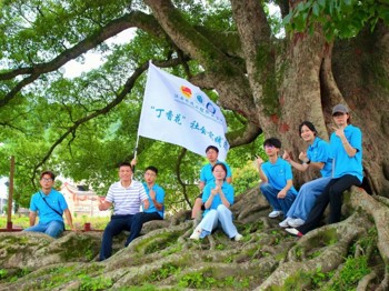 “乡”约青春正当时，实践担当书华章①④｜“丁香花” 社会实践团队前往龙南市正桂村——寻踪客家根脉，点亮实践征程