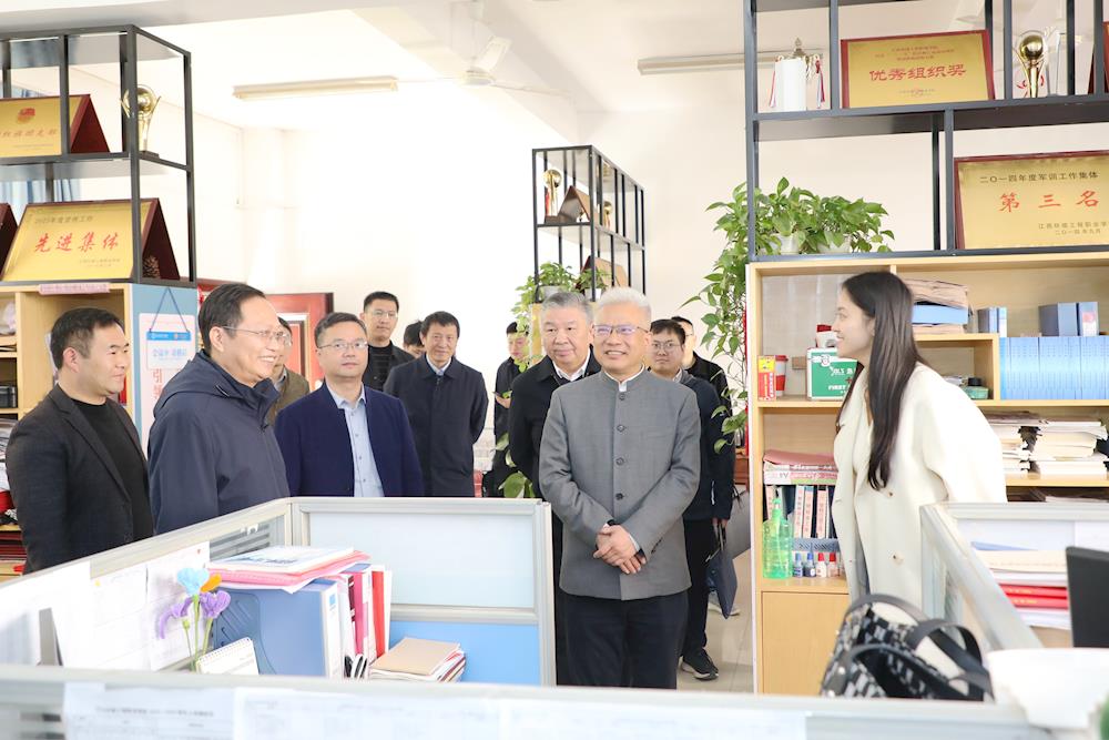 d1da486bd5c04648a474786340eed799.jpg d1da486bd5c04648a474786340eed799.jpg