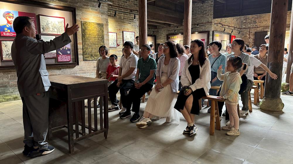 b35f1d03b7b44a548b7d094b2ee7b2a1.jpg b35f1d03b7b44a548b7d094b2ee7b2a1.jpg