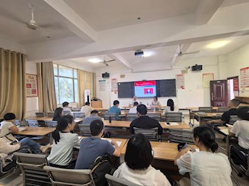 党委委员、组织人事处处长杨运来为园林与建筑学院全体党员宣讲党的二十届三中全会精神