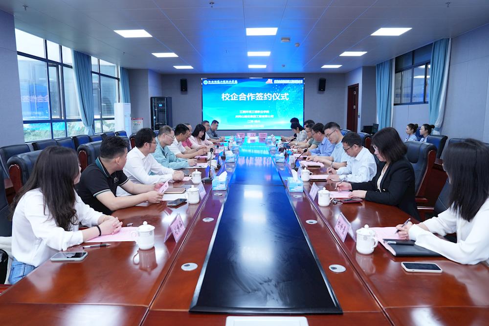 04b1533647364bb5b43bee7534a32661.jpg 04b1533647364bb5b43bee7534a32661.jpg